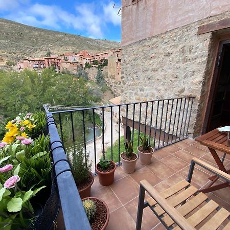 Apartamento Portal Del Agua Albarracín Exteriör bild